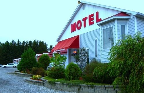 Motel De La Pente Douce Magog ภายนอก รูปภาพ